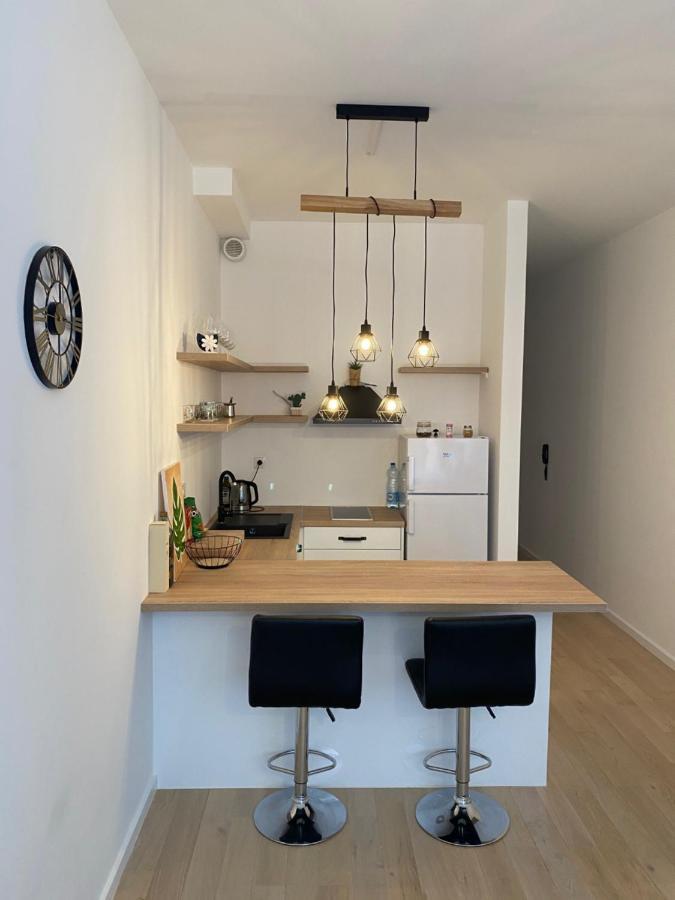 Emza Sea View Apartment Бар Екстериор снимка