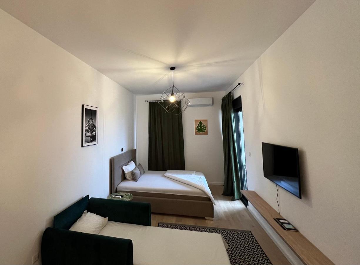 Emza Sea View Apartment Бар Екстериор снимка