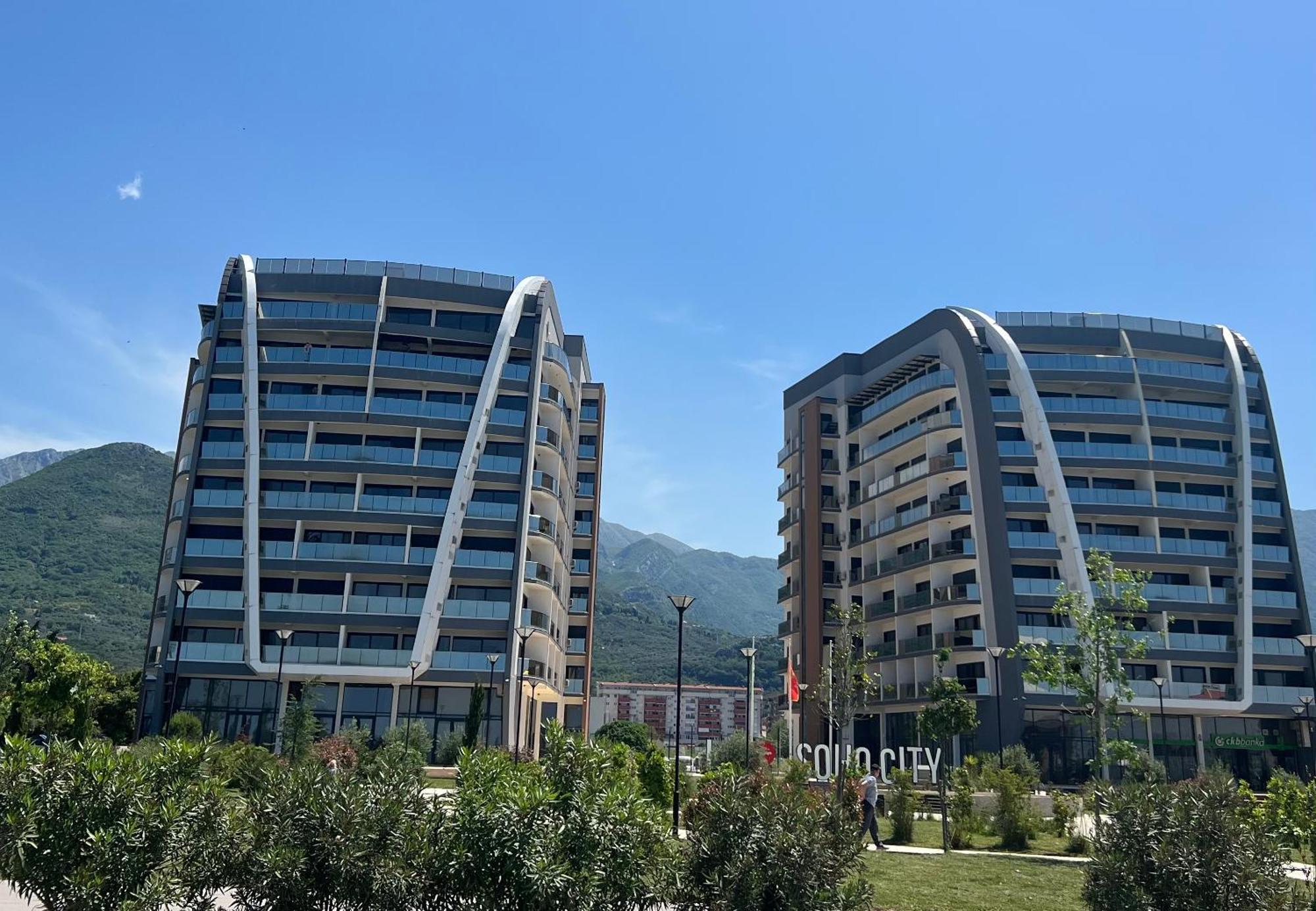 Emza Sea View Apartment Бар Екстериор снимка